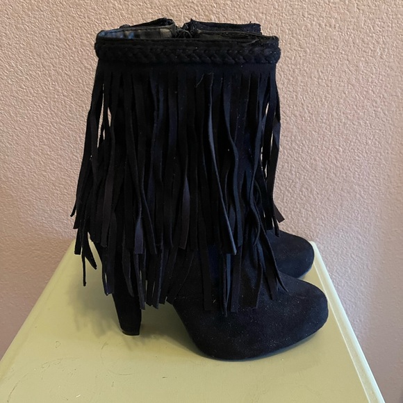 Suede Fringe Boots - Picture 3 of 4